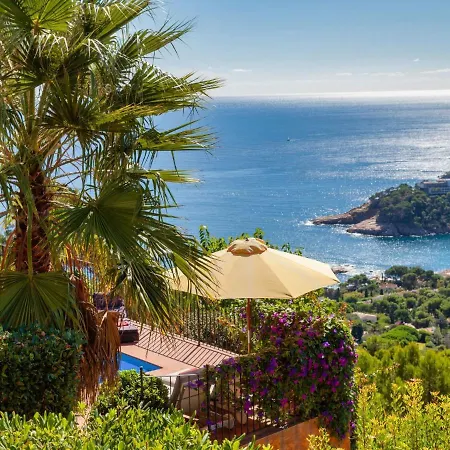 Holiday home Holiday Kotare