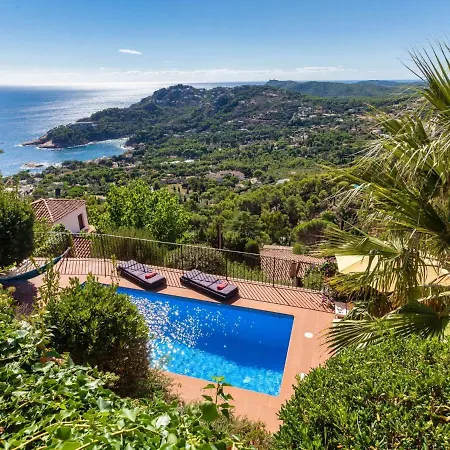 Holiday home Holiday Kotare